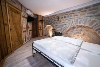 Гостевой дом Guest house Diabora-Veliko Tarnovo Велико-Тырново Двухместный номер с 1 кроватью или 2 отдельными кроватями и ванной комнатой-6