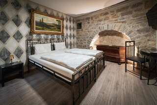 Гостевой дом Guest house Diabora-Veliko Tarnovo Велико-Тырново Двухместный номер с 1 кроватью или 2 отдельными кроватями и ванной комнатой-8